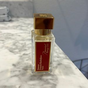 Baccarat Rouge 540 Eau de Parfum
Maison Francis Kurkdjian 1.2 oz